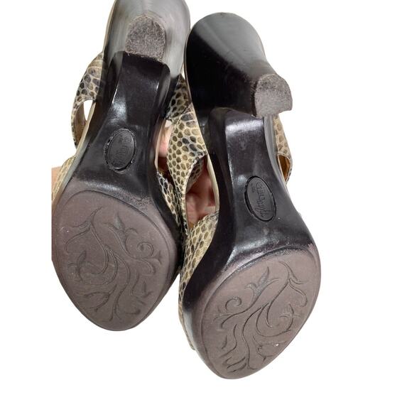 Euro Soft Coquette Faux Snakeskin Upper Womens 7.5 Kitten Heels By Sofft - Picture 8 of 9